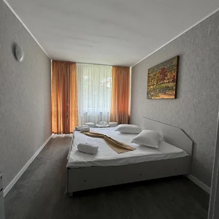 Legacy Hotel 2*